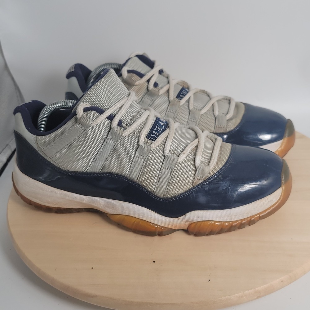 Air Jordan 11 Retro Low Georgetown Men's Sneakers Size 10 528895-007